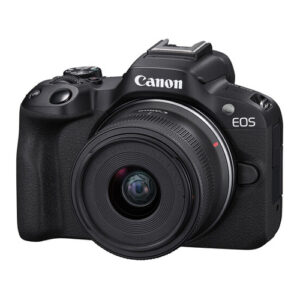 Content Creator Kit con cámara Mirrorless Canon R50, lente RF-S 18-45mm IS STM, micrófono, trípode, control remoto (5811C059)
